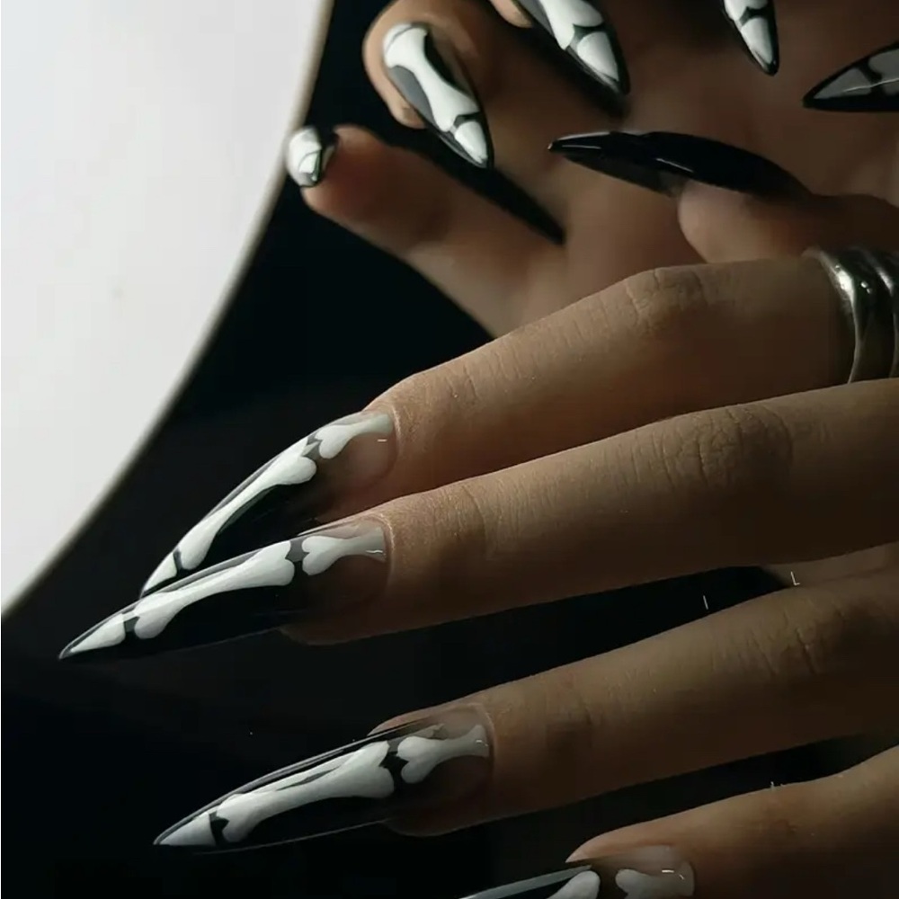 New Black & White Skeleton Long Stiletto Nails Reusable Handmade Medium - Picture 5 of 11